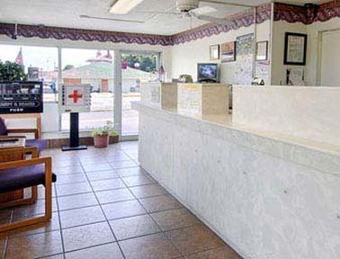 Americas Best Value Inn Alachua Beltér fotó