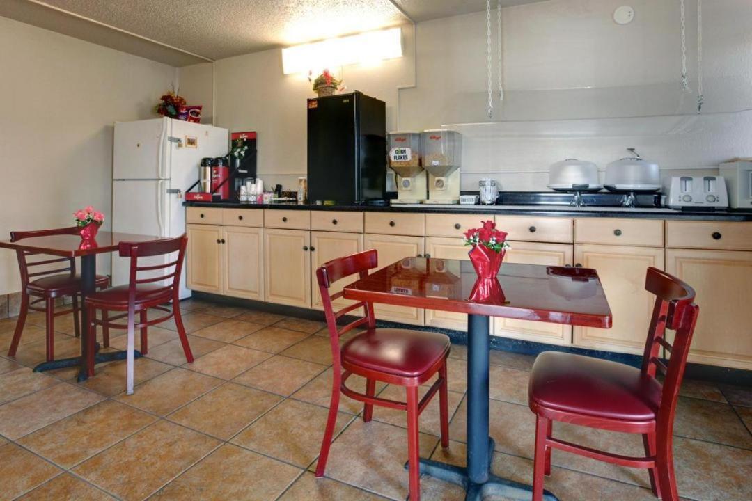 Americas Best Value Inn Alachua Kültér fotó